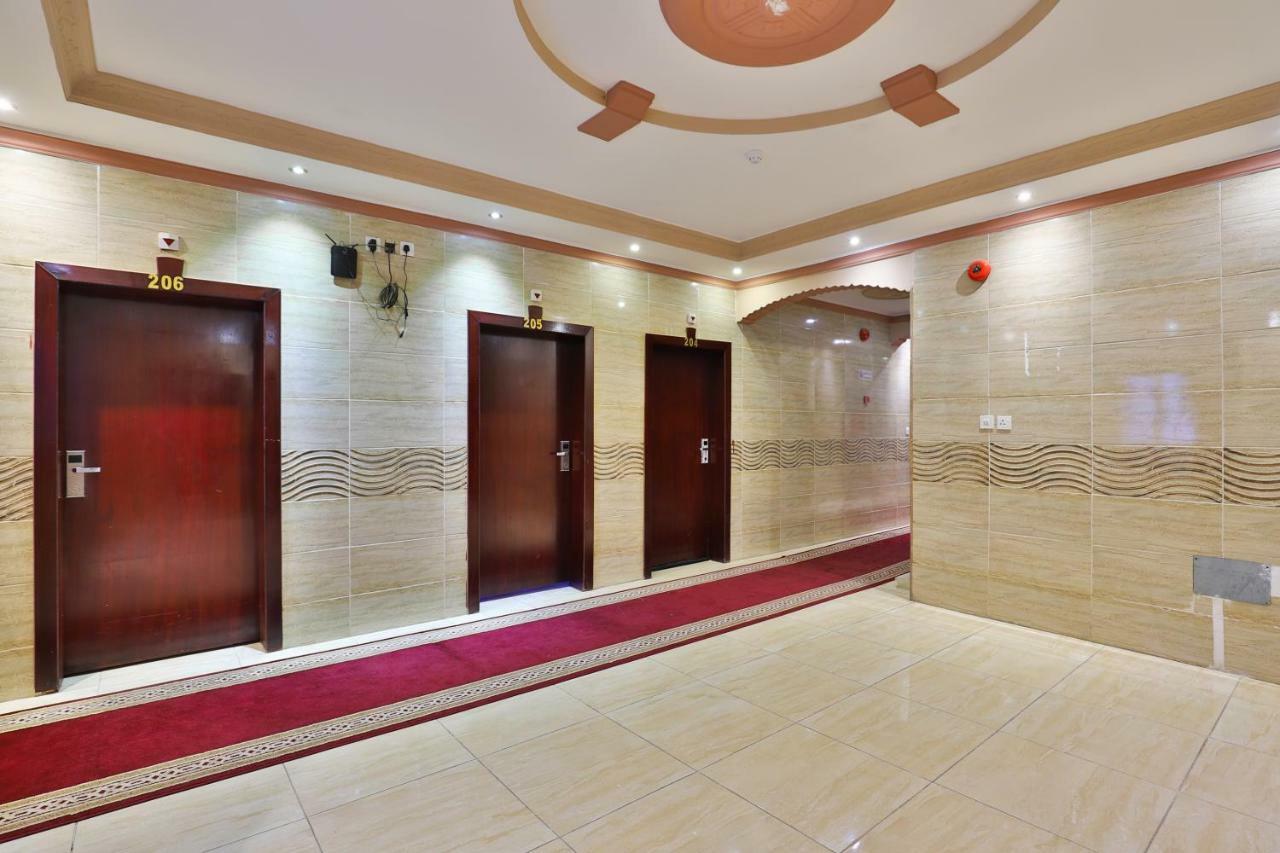 Oyo 273 Star Yanbu Hotel Suites Exterior foto